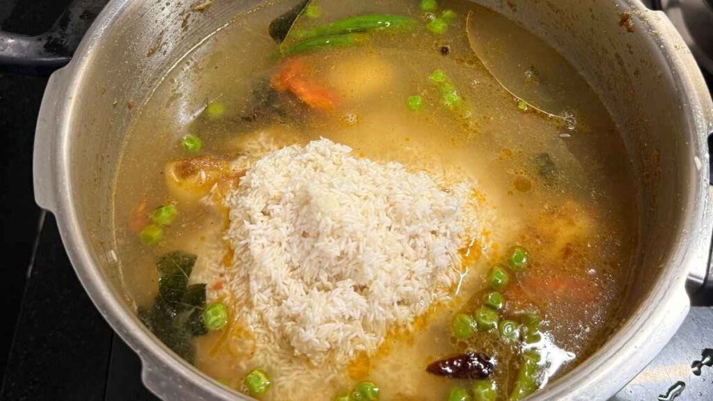 Aloo matar pulao recipe